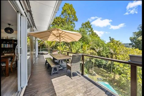 Photo of property in 609 South Titirangi Road, Titirangi, Auckland, 0604