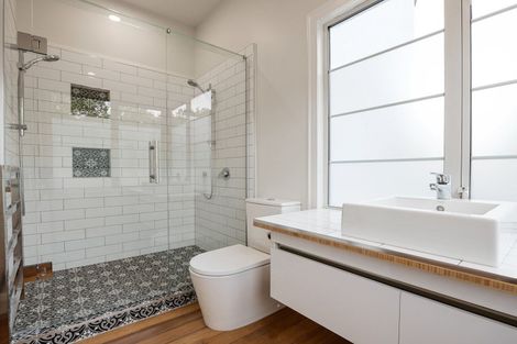 Photo of property in 2 Fairfield Road, Fairfield, Hamilton, 3214