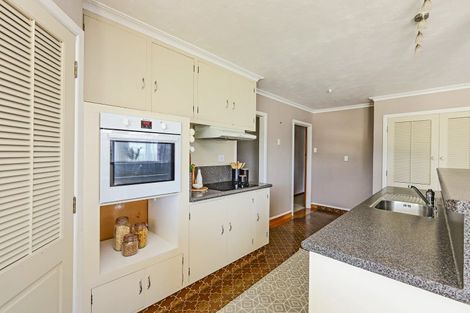 Photo of property in 111 Garnett Street, Raureka, Hastings, 4120