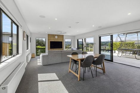 Photo of property in 168 Endeavour Drive, Whitby, Porirua, 5024