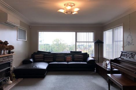 Photo of property in 89 Stottholm Road, Titirangi, Auckland, 0604