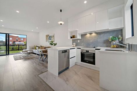 Photo of property in 10 Hokoteta Street, Mount Wellington, Auckland, 1062