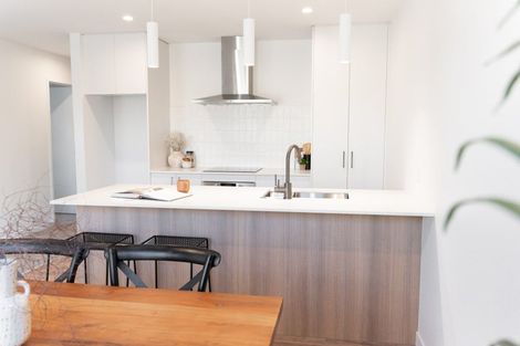 Photo of property in 5 Anawhata Lane, Papamoa, 3118