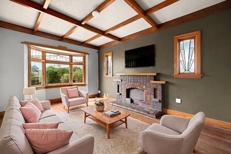 Photo of property in 1057 Heaphy Terrace, Fairfield, Hamilton, 3214
