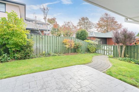 Photo of property in 33 Peer Street, Upper Riccarton, Christchurch, 8041