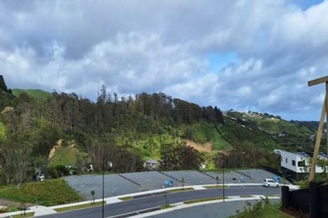 Photo of property in 44 Turtleback Avenue, Whitby, 5024