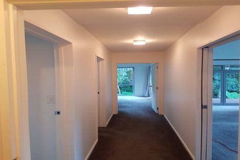 Photo of property in 32 Pupuke Road, Hillcrest, Auckland, 0627