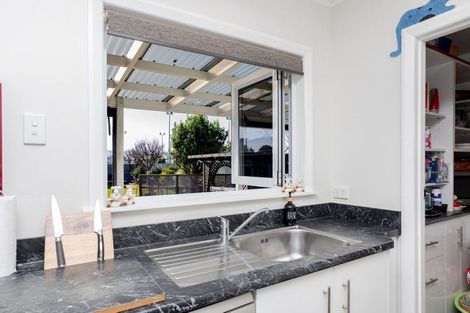 Photo of property in 41 Trafalgar Street, Dannevirke, 4930