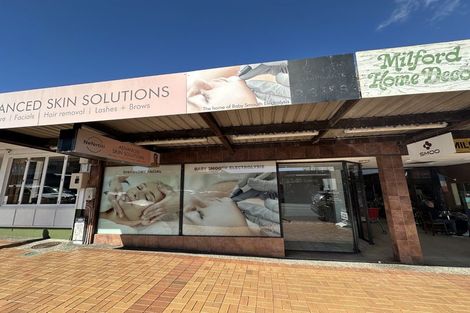 Photo of property in 160 Kitchener Road, Pukekohe, 2120