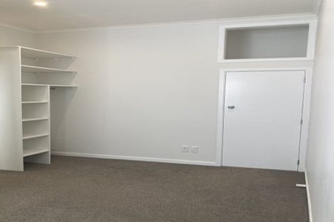 Photo of property in 17 Queens Drive, Kilbirnie, Wellington, 6022