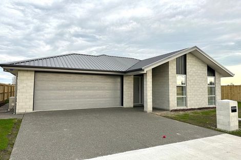 Photo of property in 5 Salkeld Place, Woodend, 7610