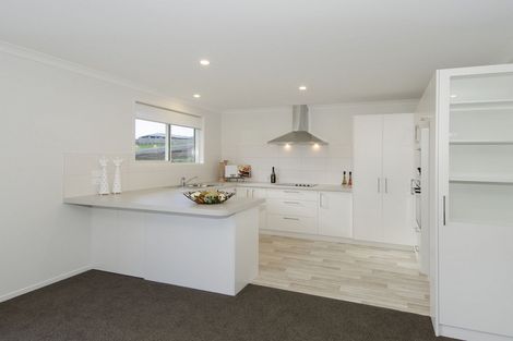 Photo of property in 170 Ballintoy Park Drive, Welcome Bay, Tauranga, 3175