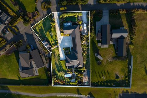 Photo of property in 5 Laguna Place, Matakatia, Whangaparaoa, 0930