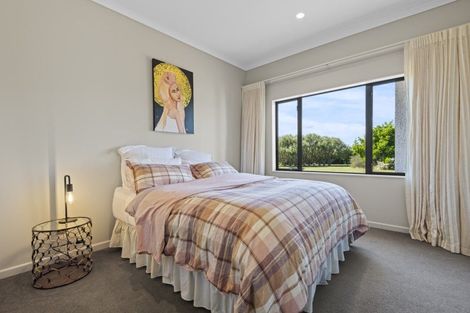 Photo of property in 79 Polson Hill Drive, Aokautere, Palmerston North, 4471