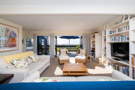 Photo of property in 251 Clifton Road, Te Awanga, 4102