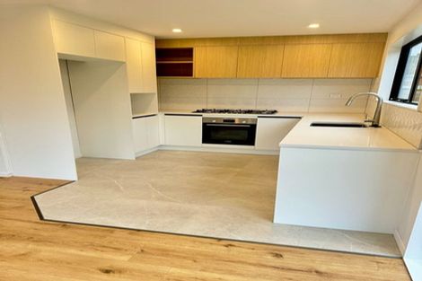 Photo of property in 8a Datura Place, Sunnynook, Auckland, 0620