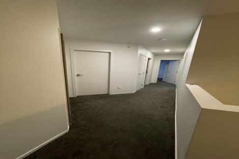 Photo of property in 7 Bordeaux Parade, Te Atatu South, Auckland, 0610