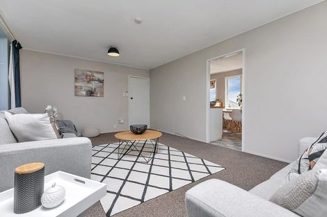 Photo of property in 1/25 Peach Road, Glenfield, Auckland, 0629