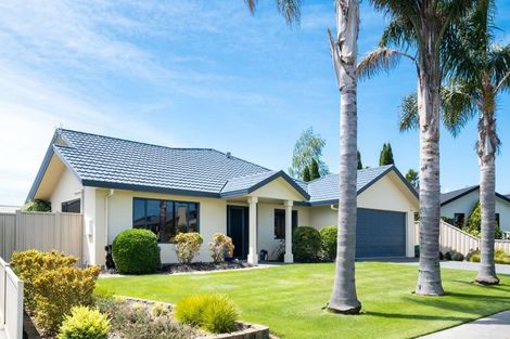 Photo of property in 15 Russell Robertson Drive, Havelock North, 4130