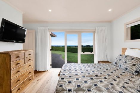 Photo of property in 171 Sealy Road, Omata, New Plymouth, 4374