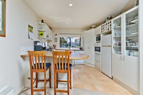 Photo of property in 16 Fearnley Grove, Albany, Auckland, 0632