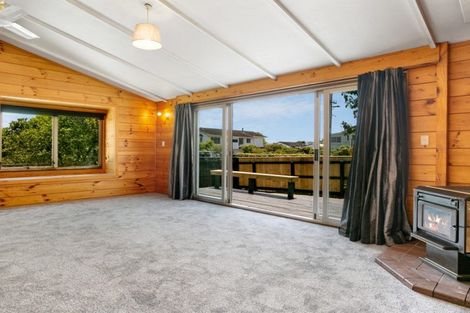 Photo of property in 1/11 Ingle Avenue, Waipahihi, Taupo, 3330