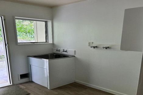 Photo of property in 6 Rajkot Terrace, Broadmeadows, Wellington, 6035