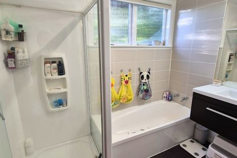 Photo of property in 14 Versailles Street, Karori, Wellington, 6012