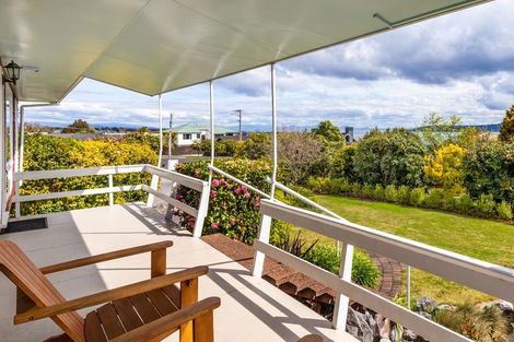 Photo of property in 9 Wall Street, Waipahihi, Taupo, 3330