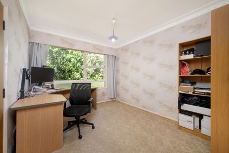 Photo of property in 105 Bradbury Road, Botany Downs, Auckland, 2010