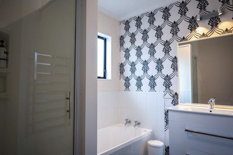 Photo of property in 1 Loader Place, Tawhero, Whanganui, 4501