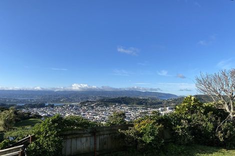 Photo of property in 15 Connaught Terrace, Brooklyn, Wellington, 6021