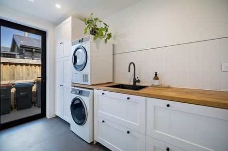 Photo of property in 9 Howden Drive, Jacks Point, 9371