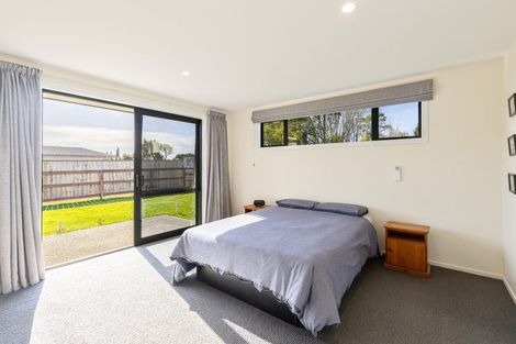 Photo of property in 5 Mcdonald Place, Collingwood, 7073