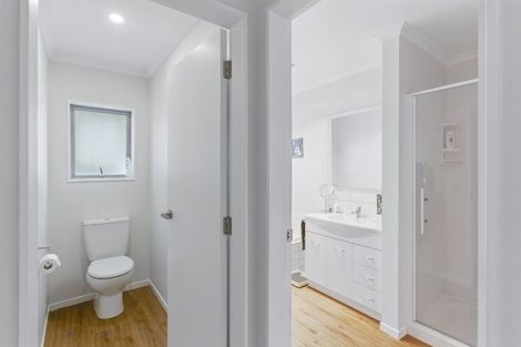 Photo of property in 51 Garth Road, Levin, 5571