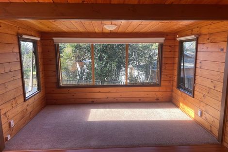 Photo of property in 12 Pennycook Place, Sunnyhills, Auckland, 2010