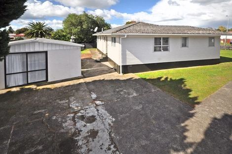 Photo of property in 22 Ronald Place, Manurewa, Auckland, 2102