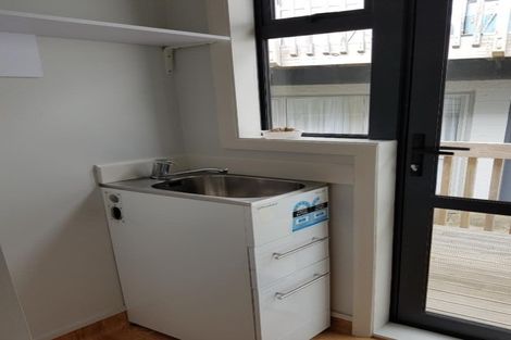 Photo of property in 33 Cherry Road, Bucklands Beach, Auckland, 2014