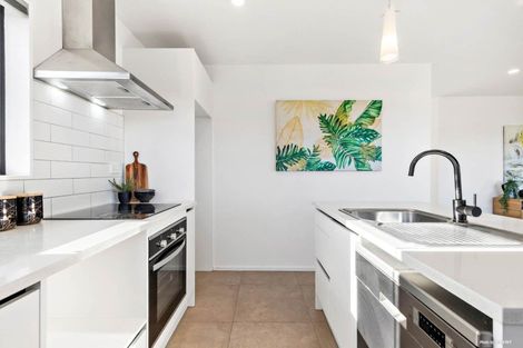 Photo of property in 7 Opouatu Avenue, Glenbrook, 2681