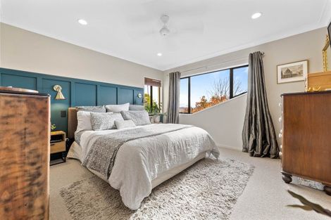 Photo of property in 33 Greenfield Drive, Western Heights, Hamilton, 3200