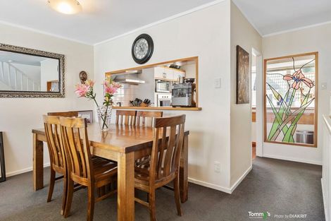 Photo of property in Mcfarlane Mews, 2/2 Mcfarlane Street, Mount Victoria, Wellington, 6011