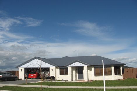 Photo of property in 44 Farringdon Avenue, Rototuna North, Hamilton, 3210