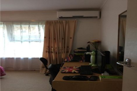 Photo of property in 1/7 Evelyn Place, Hillcrest, Auckland, 0627