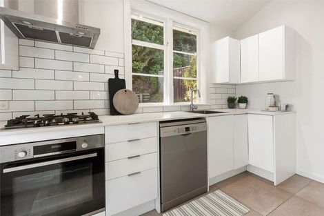 Photo of property in 2/18 Oban Street, Wadestown, Wellington, 6012