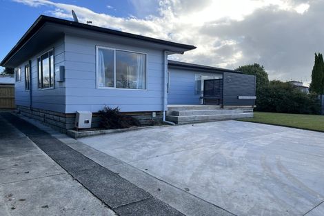 Photo of property in 2 Olive Place, Nawton, Hamilton, 3200