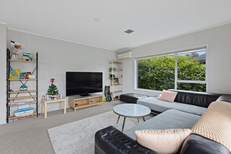 Photo of property in 2/13 Kiri Place, Mairangi Bay, Auckland, 0630