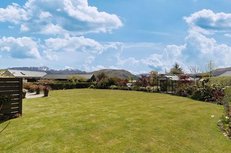 Photo of property in 2 Caithness Court, Jacks Point, Queenstown, 9371