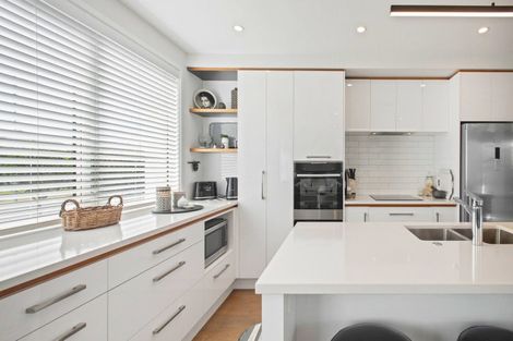 Photo of property in 72 Penetaka Heights, Pyes Pa, Tauranga, 3112