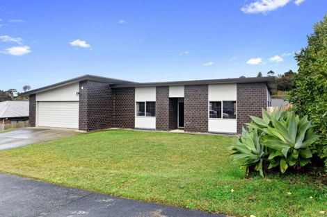 Photo of property in 68 Ridgeway Drive, Te Kamo, Whangarei, 0112
