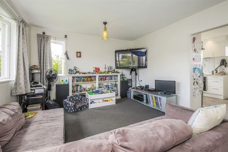 Photo of property in 14 Orchard Rise, Rosehill, Papakura, 2113
